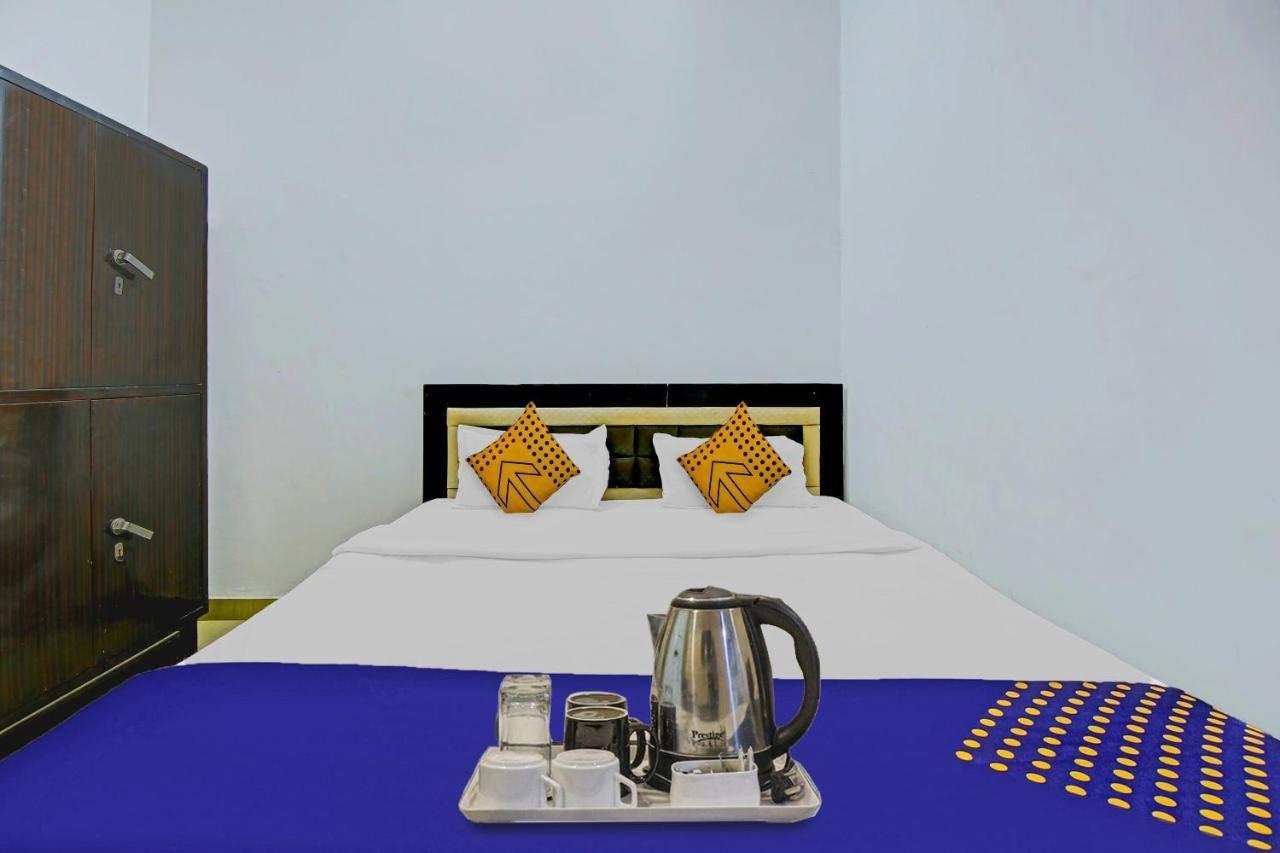 Spot On Shree Naman Guest House Сонипат Экстерьер фото